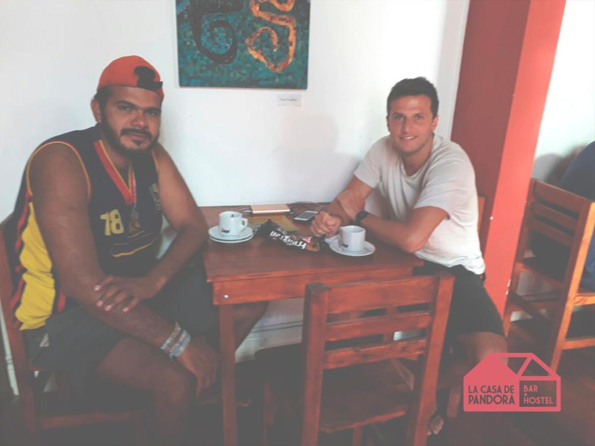 Hostel La Casa De Pandora & Cafe-Bar روزاريو المظهر الخارجي الصورة